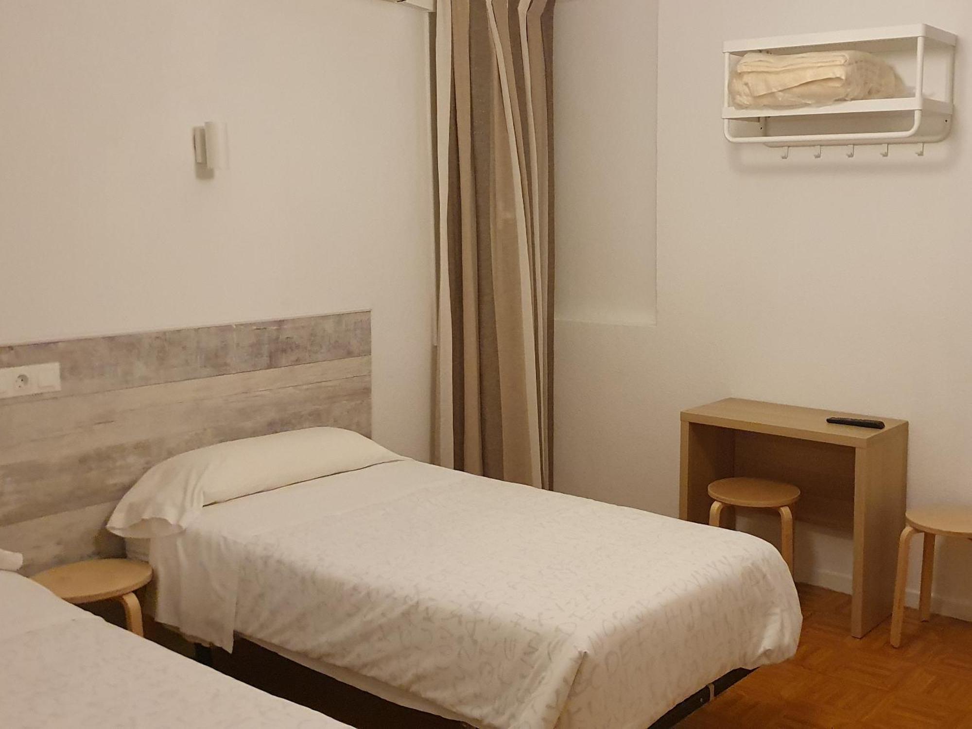 Hostal Ginebra -Madrid Centro Gran Via Sol- Εξωτερικό φωτογραφία